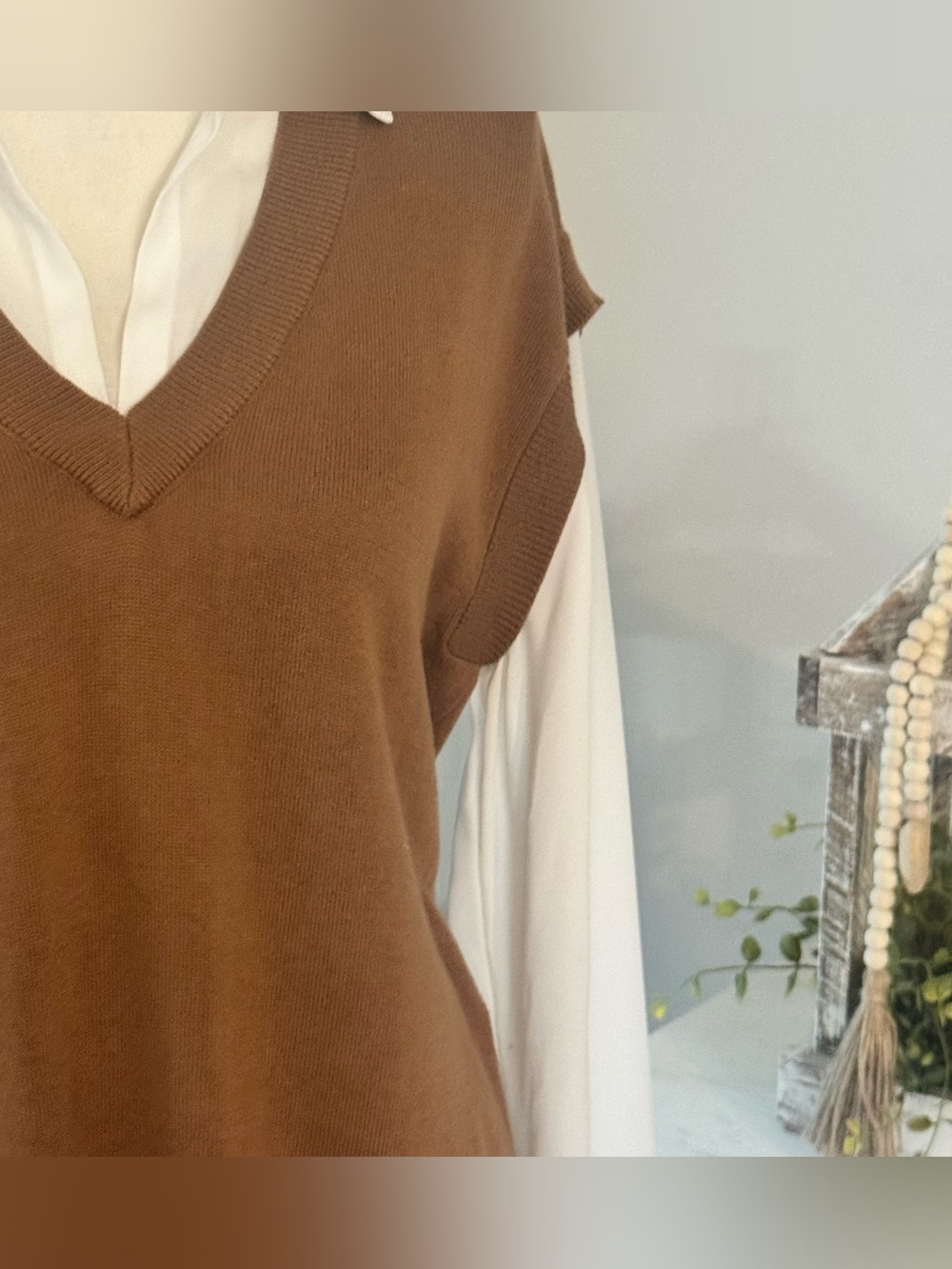 Anne Klein Collared Shirt & V-Neck Sweater Vest Combo Top Size Small - Picture 3 of 9